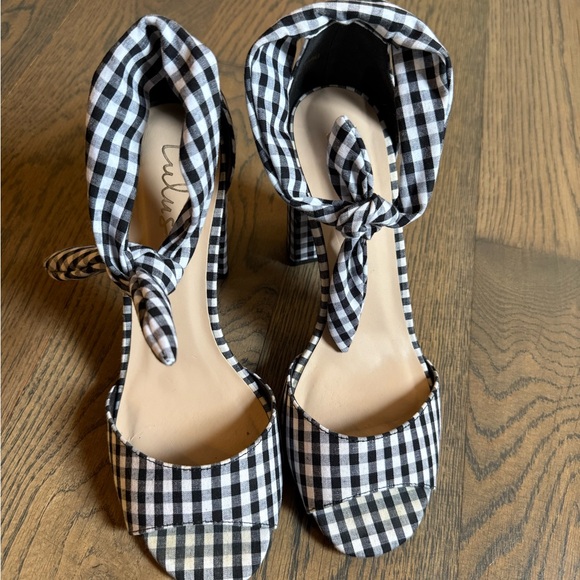 Lulus Covington Black and White Gingham Ankle Strap Heels , size 9 like new! - Picture 2 of 6